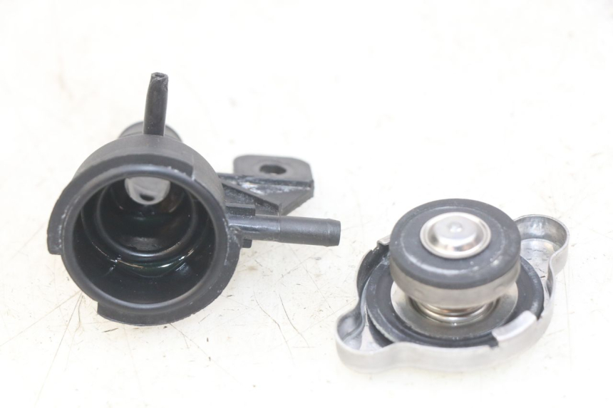 photo de RADIATOR CAP KYMCO DOWNTOWN ABS 125 (2015 - 2017)
