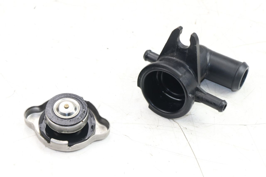 photo de RADIATOR CAP HONDA FJS SILVER WING SILVERWING 400 (2005 - 2008)