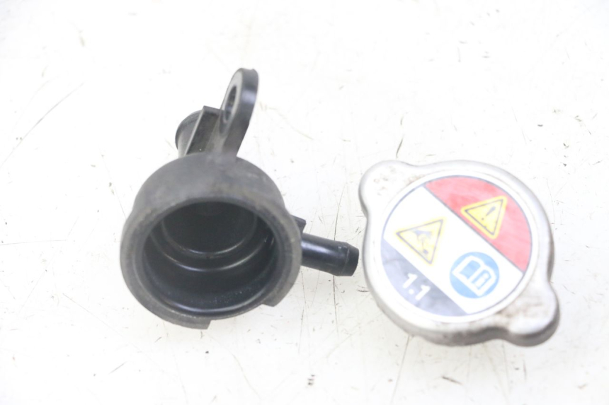 photo de RADIATOR CAP HONDA FORZA ABS 300 (2013 - 2019)