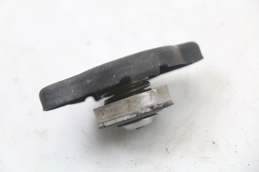 photo de RADIATOR CAP HONDA CBR F 1000 (1993 - 1996)