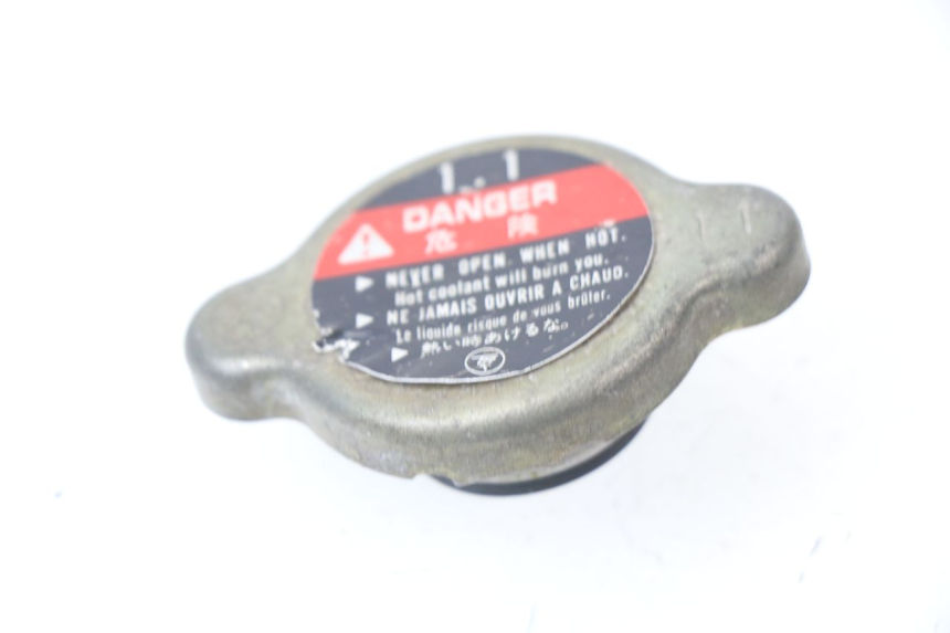 photo de RADIATOR CAP HONDA CRF CR-F 450 (2001 - 2005)