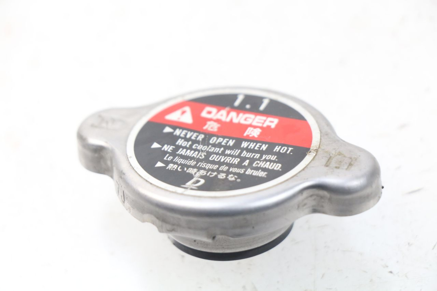 photo de RADIATOR CAP HONDA CRF CR-F 450 (2005 - 2008)