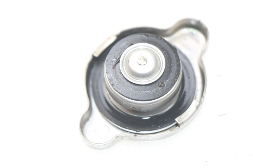 photo de RADIATOR CAP HONDA CRF CR-F 450 (2005 - 2008)