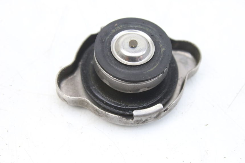 photo de RADIATOR CAP HONDA FES S-WING SWING ABS 125 (2007 - 2015)