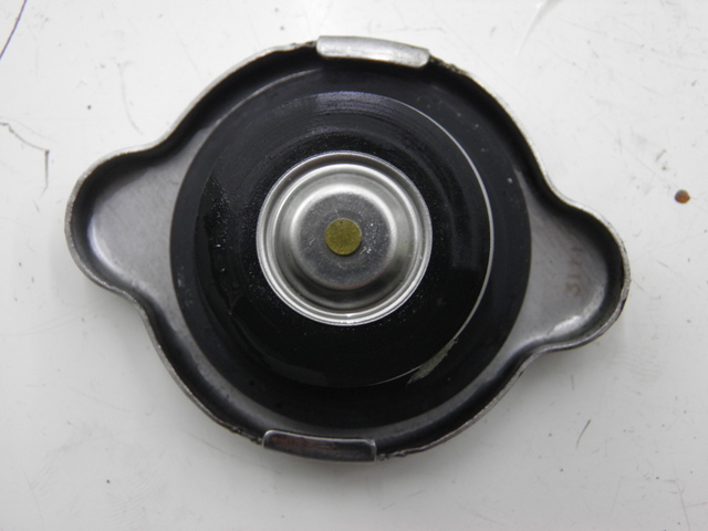 photo de RADIATOR CAP HONDA FES S-WING SWING ABS 125 (2007 - 2015)