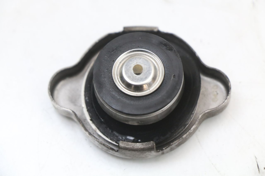 photo de RADIATOR CAP HONDA FES S-WING SWING ABS 125 (2007 - 2015)