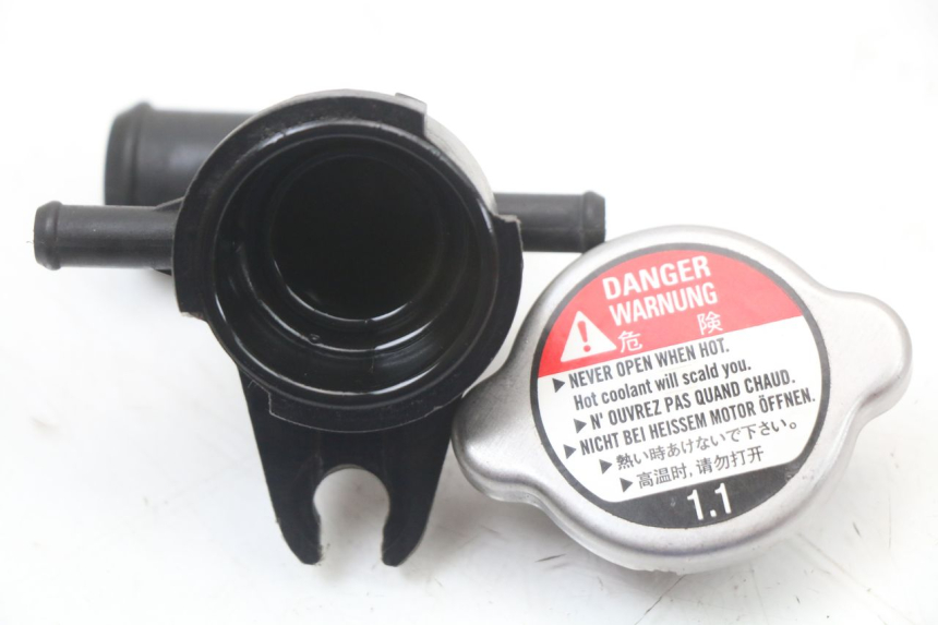 photo de RADIATOR CAP HONDA FJS SILVER WING SILVERWING 400 (2005 - 2008)