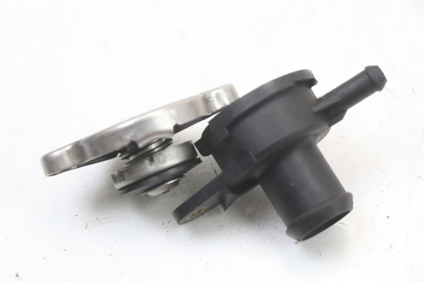 photo de RADIATOR CAP HYTRACK HY S 4X4 410 (2013 - 2016)