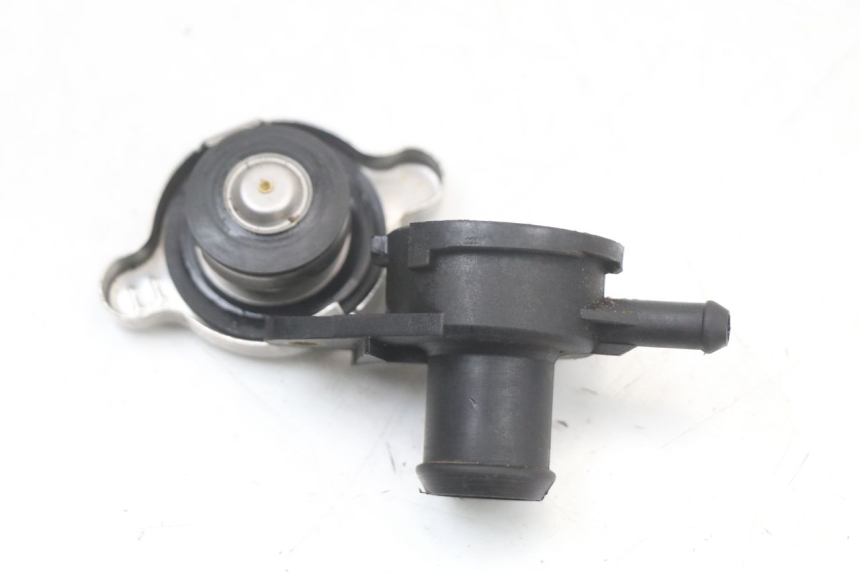 photo de RADIATOR CAP HYTRACK HY S 4X4 410 (2013 - 2016)