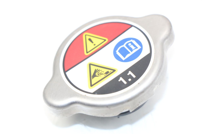 photo de RADIATOR CAP HONDA INTEGRA NC D 750 (2016 - 2018)