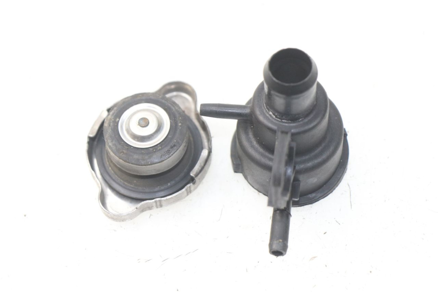 photo de RADIATOR CAP KYMCO DINK STREET 125 (2009 - 2014)