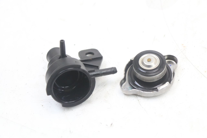 photo de RADIATOR CAP KYMCO X-TOWN XTOWN 125 (2016 - 2021)