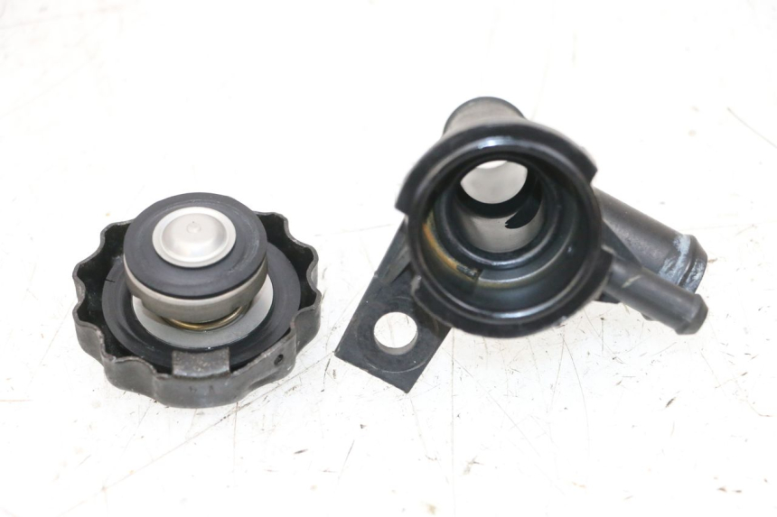 photo de RADIATOR CAP HONDA NSR R 125 (1994 - 2003) - Component detail