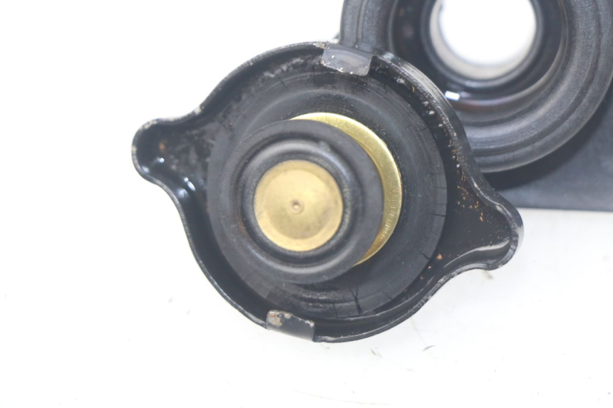 photo de RADIATOR CAP SUZUKI BURGMAN 125 (2007 - 2014)