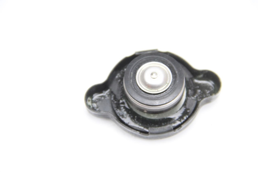 photo de RADIATOR CAP SUZUKI GSR 600 (2005 - 2012)
