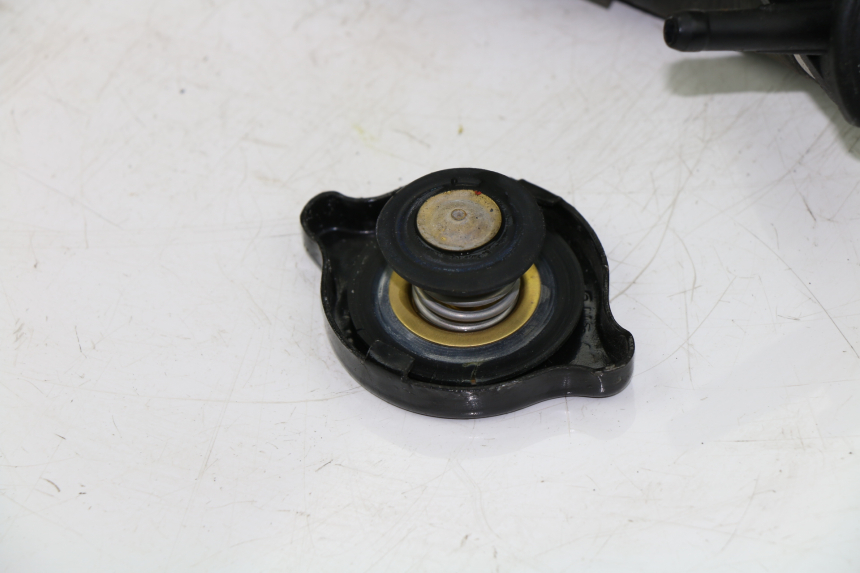 photo de RADIATOR CAP SUZUKI UH BURGMAN 125 (2002 - 2006)