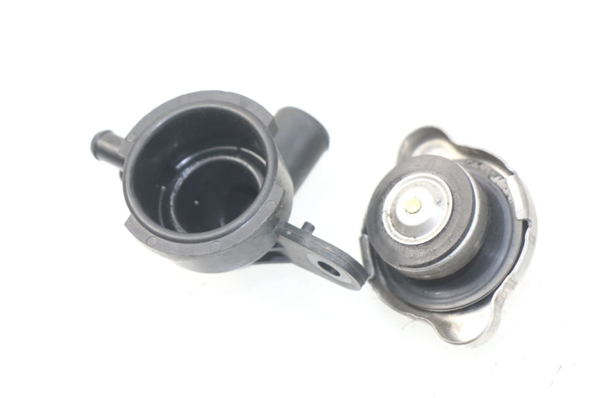 photo de RADIATOR CAP SYM JOYMAX 250 (2013 - 2017)