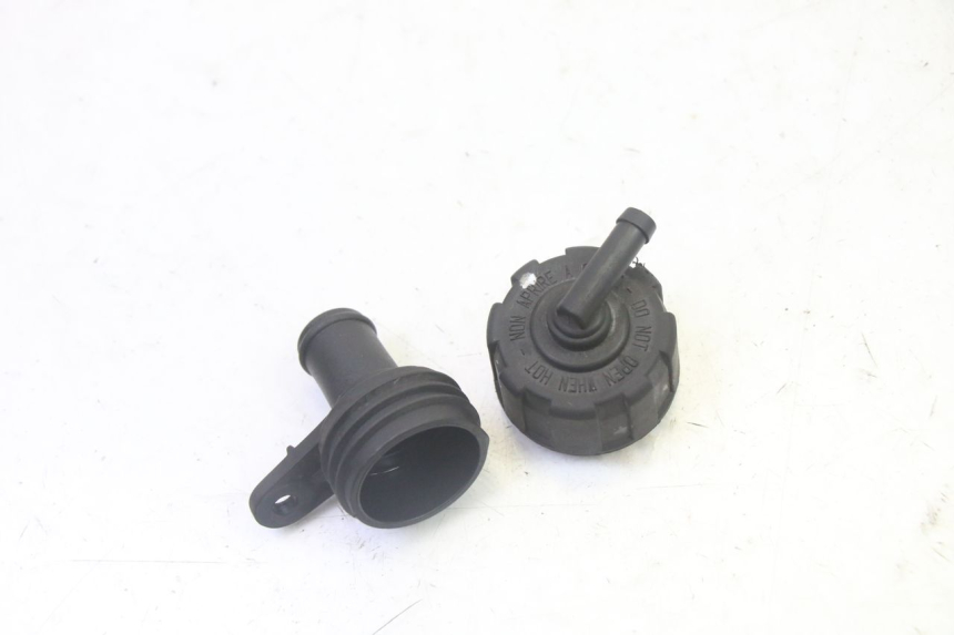 photo de RADIATOR CAP YAMAHA X-MAX XMAX 125 (2010 - 2014)