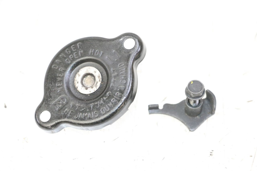 photo de RADIATOR CAP YAMAHA XJ6 ABS 600 (2008 - 2016)