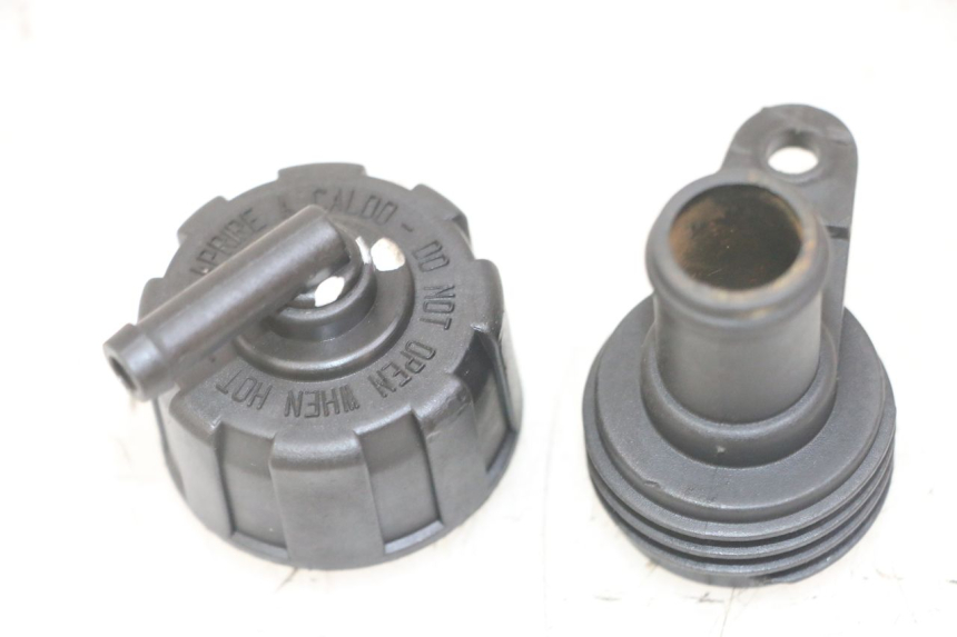 photo de RADIATOR CAP YAMAHA XMAX X-MAX 125 (2006 - 2009)