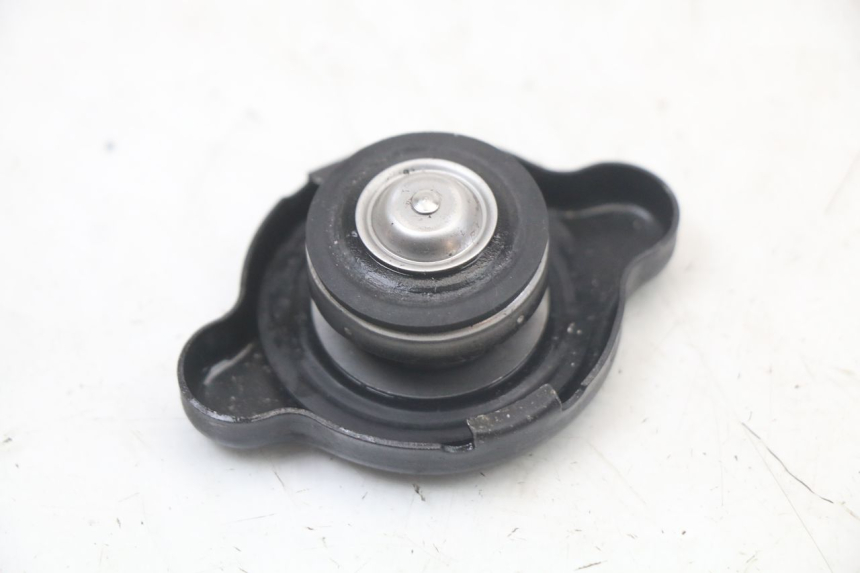 photo de RADIATOR CAP YAMAHA FZ1 FAZER 1000 (2007 - 2009)