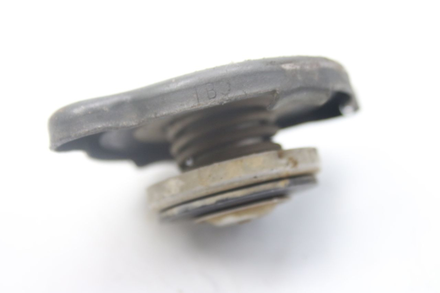 photo de RADIATOR CAP YAMAHA YZ 80 (1982 - 1983)
