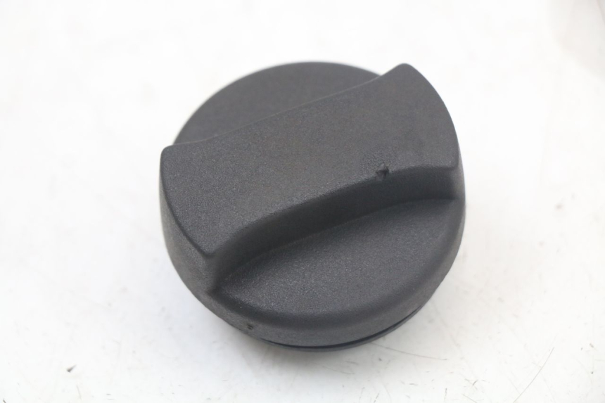 photo de FUEL TANK CAP BMW C1 125 (2000 - 2003)