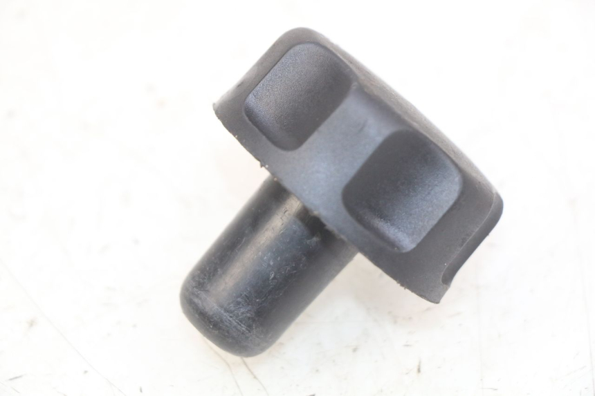 photo de FUEL TANK CAP MBK BOOSTER NEXT GENERATION 50 (1995 - 1998)