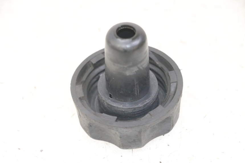 photo de FUEL TANK CAP MBK BOOSTER SPIRIT NAKED 50 (2004 - 2017)