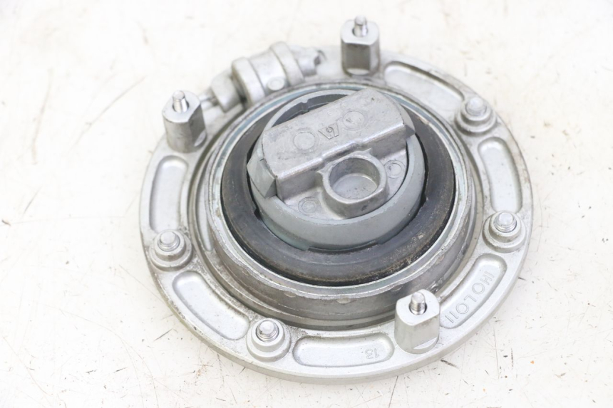 photo de FUEL TANK CAP HONDA CBF 500 (2004 - 2007)