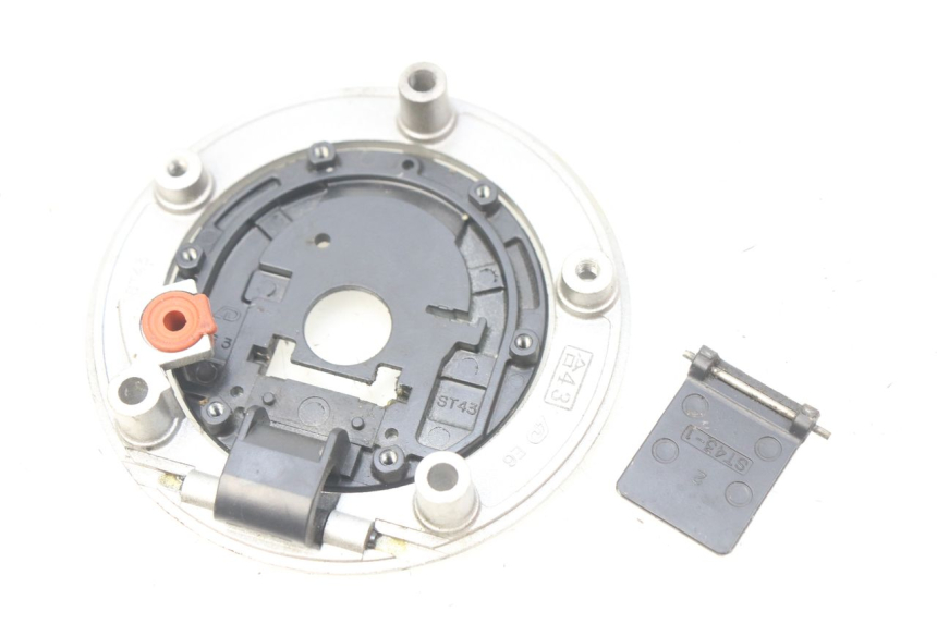 photo de FUEL TANK CAP SUZUKI GSX-R GSXR 750 (2011 - 2016)
