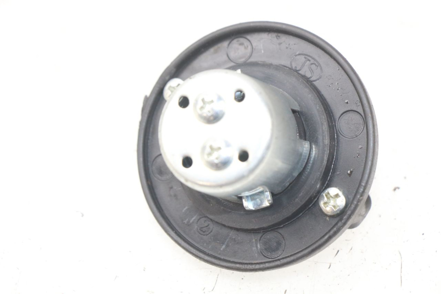 photo de FUEL TANK CAP JM MOTORS F45i 4T 50 (2020 - 2023)