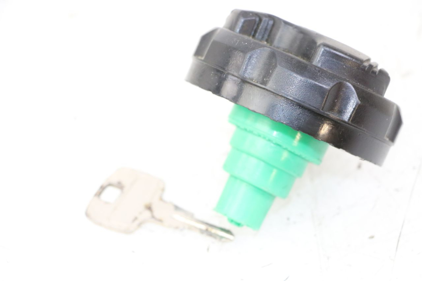 photo de FUEL TANK CAP PEUGEOT LUDIX 50 (2008 - 2017)