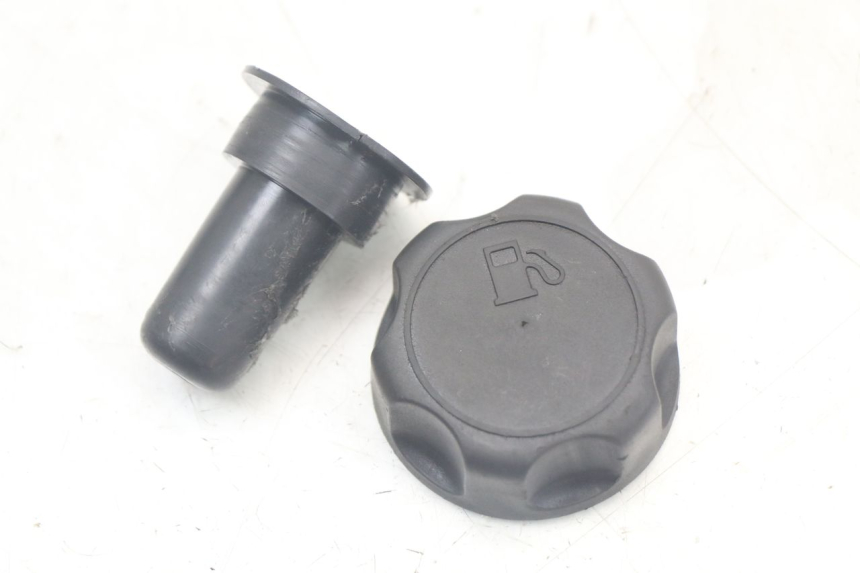 photo de FUEL TANK CAP MBK BOOSTER SPIRIT 50 (2004 - 2017)