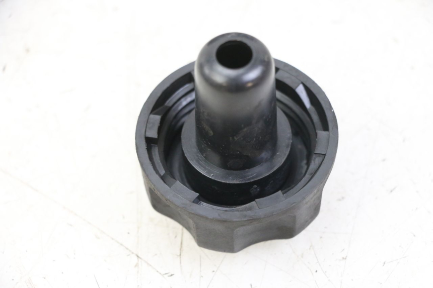 photo de FUEL TANK CAP MBK OVETTO ONE 2T 50 (2013 - 2017)