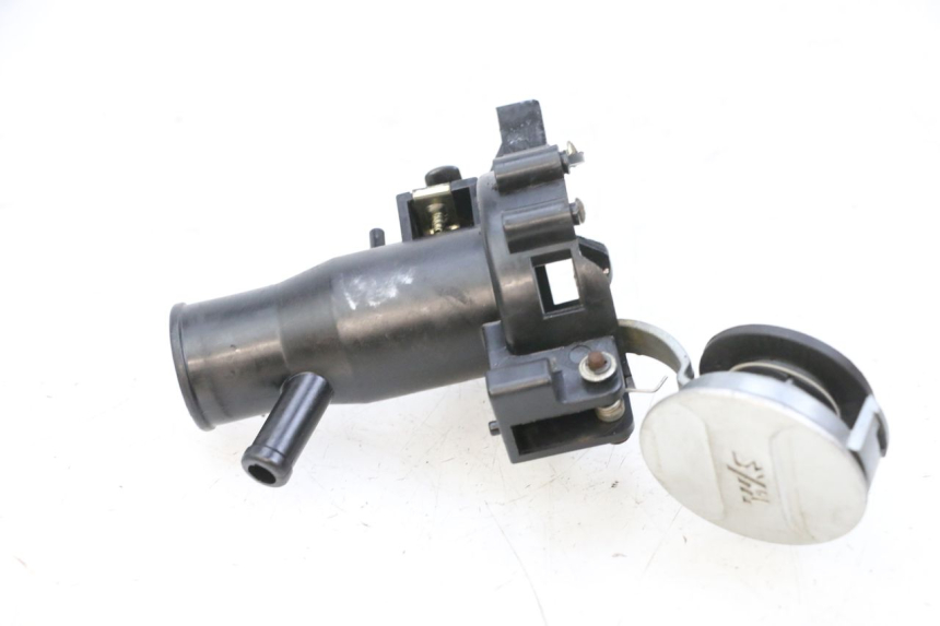 photo de FUEL TANK CAP SYM ORBIT III 3 4T 50 (2021 - 2025) - Alternative perspective