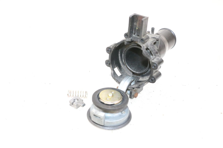 photo de FUEL TANK CAP SYM ORBIT III 3 4T 50 (2018 - 2021) - Zoom on usage condition