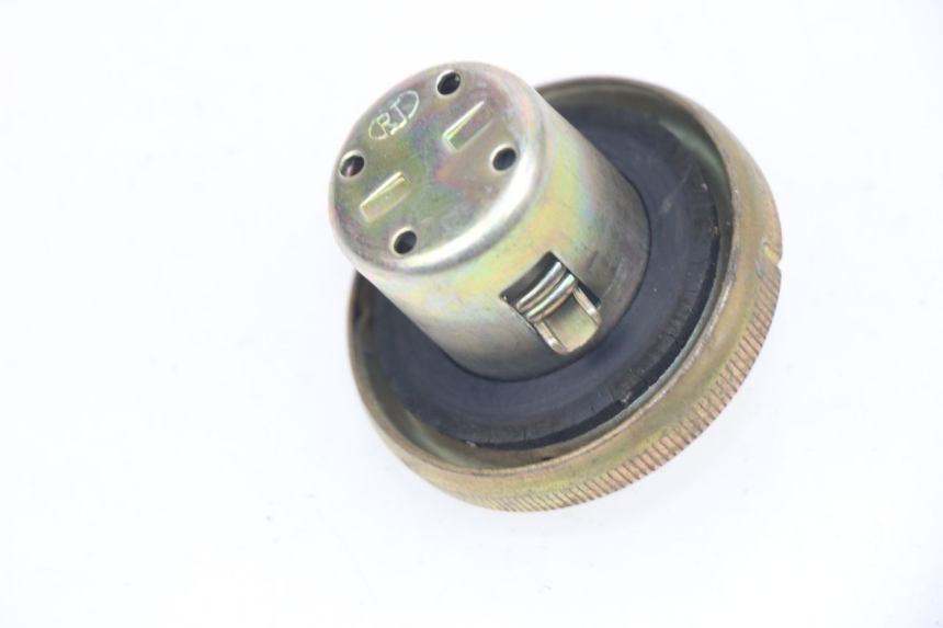 photo de FUEL TANK CAP PEUGEOT SUM UP 125 (2008 - 2013)