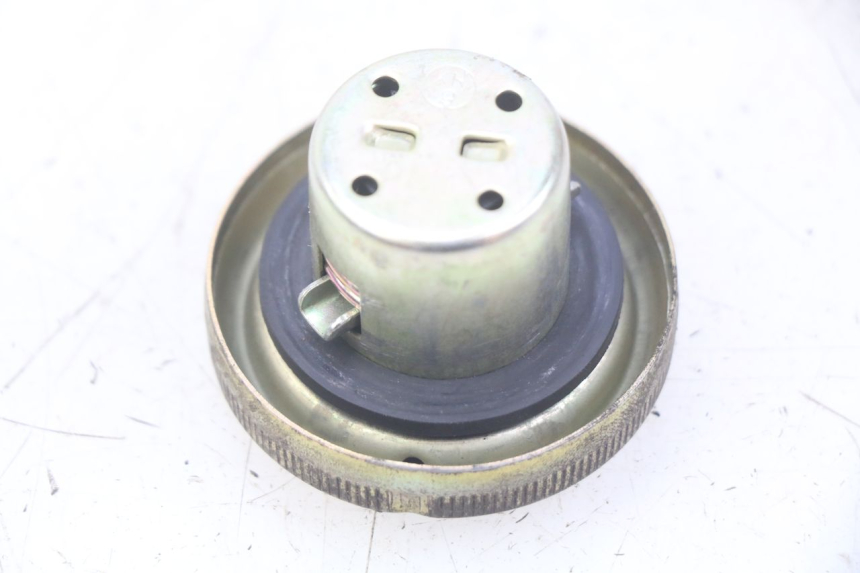 photo de FUEL TANK CAP PEUGEOT TWEET 4T 50 (2010 - 2014)