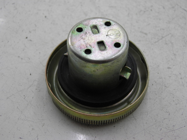 photo de FUEL TANK CAP PEUGEOT TWEET 4T 50 (2010 - 2014)