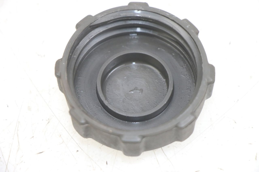 photo de FUEL TANK CAP PIAGGIO FLY 125 (2005 - 2012)