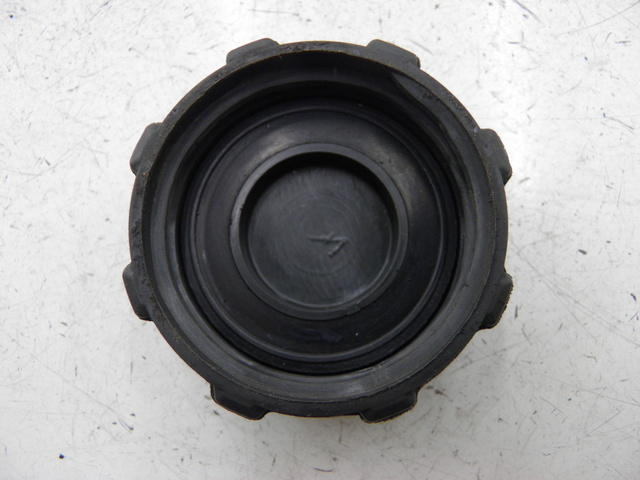 photo de FUEL TANK CAP PIAGGIO X9 EVOLUTION 125 (2003 - 2007)