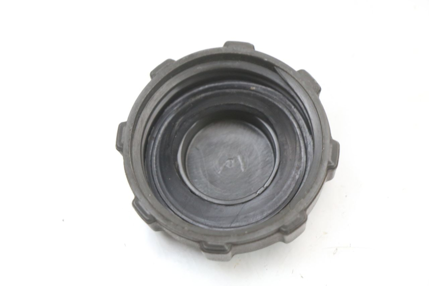 photo de FUEL TANK CAP PIAGGIO XEVO - X EVO 125 (2007 - 2016)