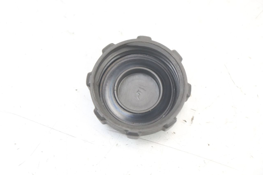 photo de FUEL TANK CAP PIAGGIO XEVO - X EVO 125 (2007 - 2016)