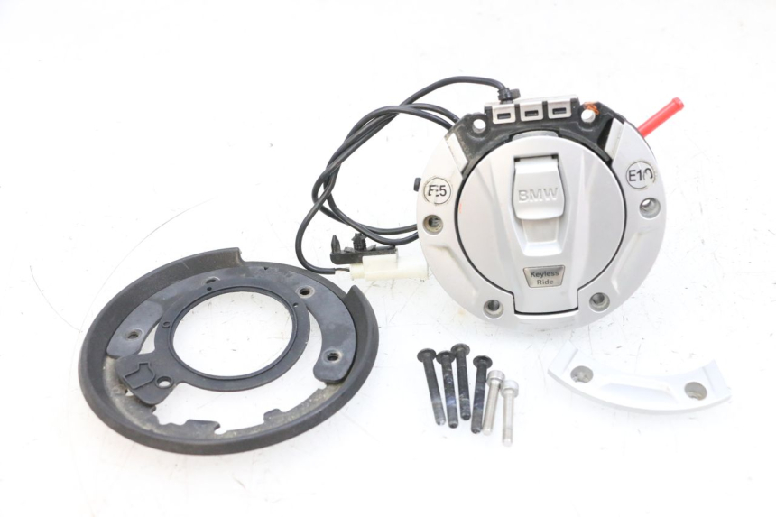 photo de FUEL TANK CAP BMW R GS 1250 (2021 - 2024) - Distinctive features