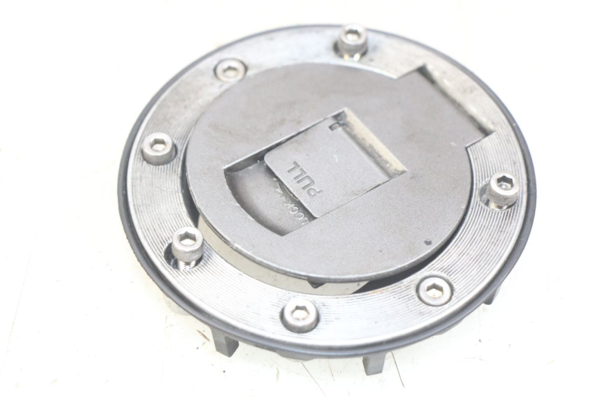 photo de FUEL TANK CAP SYM WOLF SB 125 (2011 - 2018)