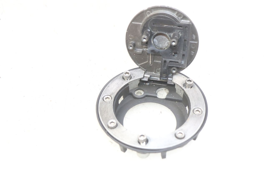 photo de FUEL TANK CAP SYM WOLF SB 125 (2011 - 2018)