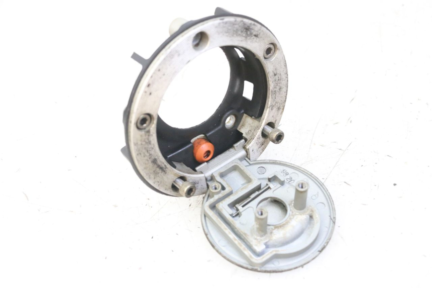 photo de FUEL TANK CAP YAMAHA XJ6 ABS 600 (2008 - 2016)