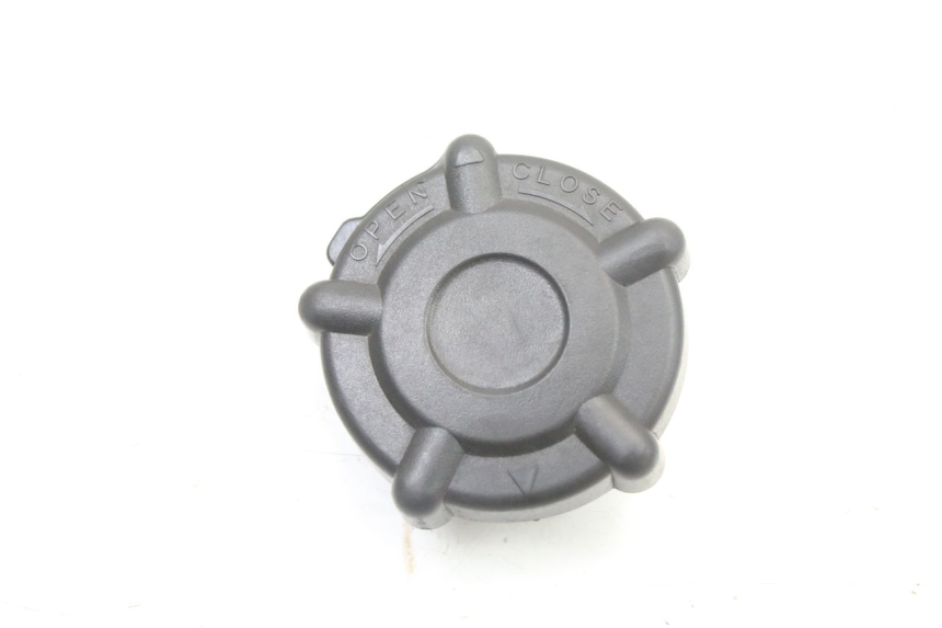 photo de FUEL TANK CAP YAMAHA YP T-MAX TMAX 530 (2017 - 2020)