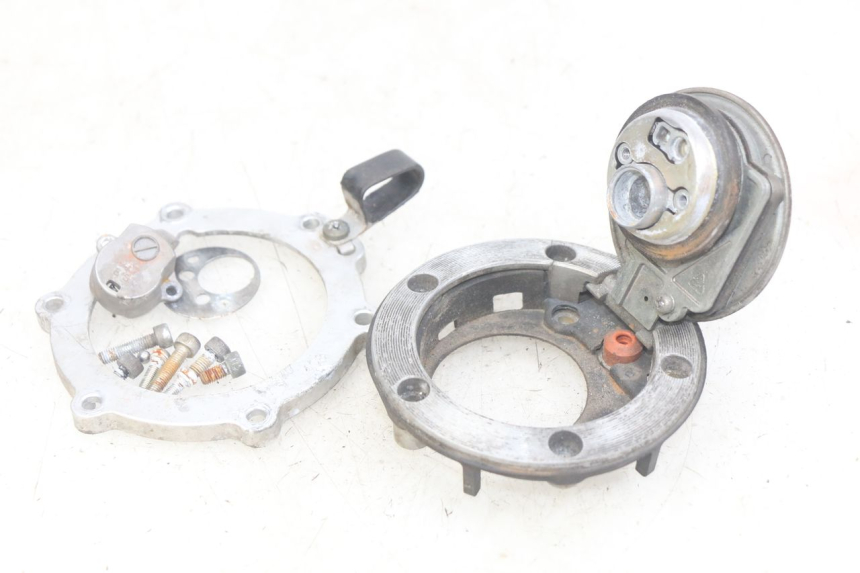 photo de FUEL TANK CAP YAMAHA YZF R1 1000 (2007 - 2008)